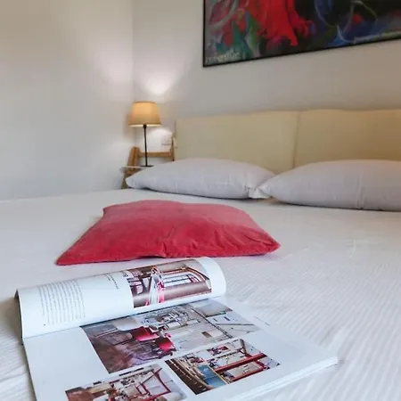 Apartman Contempora - One Bedroom Nuvolone 7 *