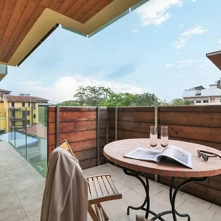 Apartman Contempora - One Bedroom Nuvolone 7 *