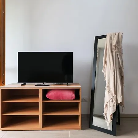 Contempora - One Bedroom Nuvolone 7 * Milánó
